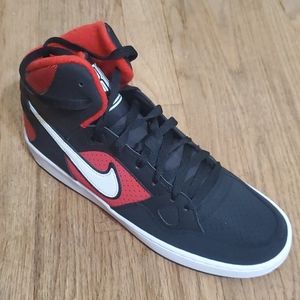 NIKE SON OF FORCE 10.5